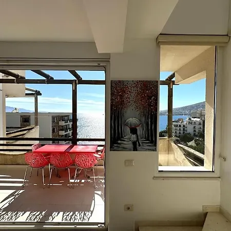 Elena - Luxury Diva Sarandë