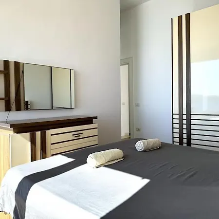 Elena - Luxury Diva *