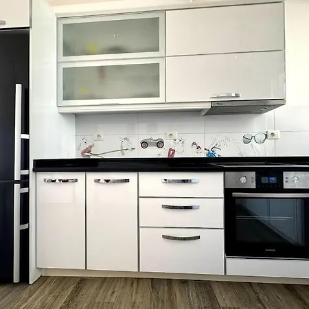 Elena - Luxury Diva * Sarandë