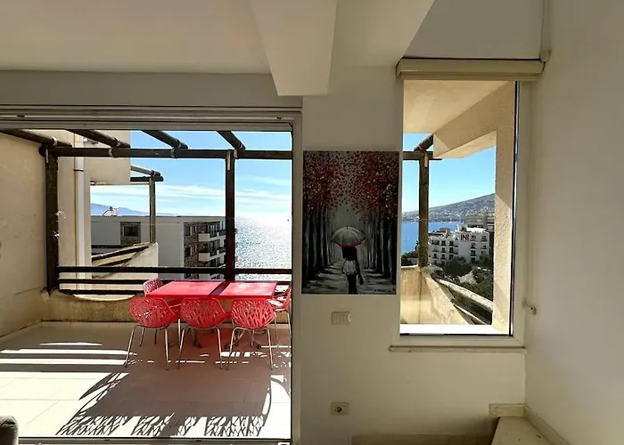 Elena - Luxury Diva Sarandë