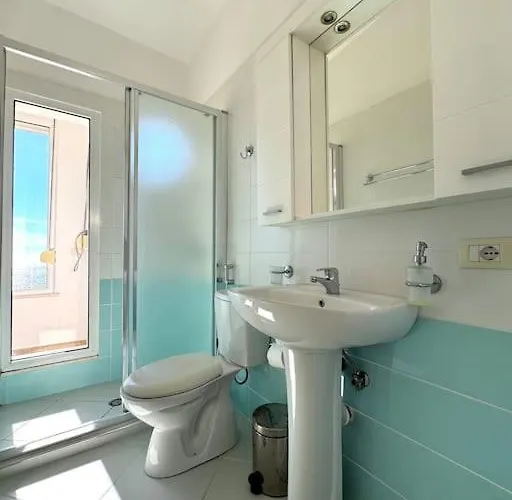 Elena - Luxury Diva Sarande