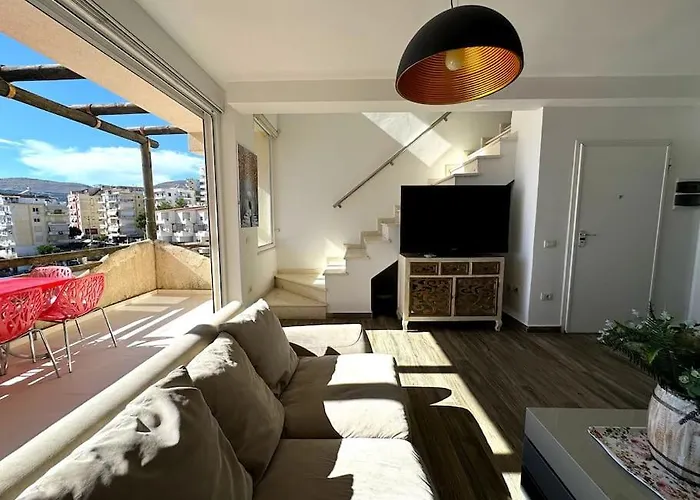 Elena - Luxury Diva * Sarandë